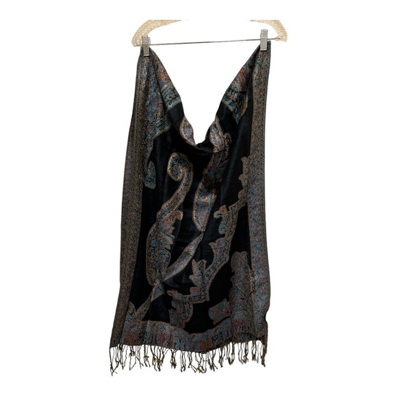 Capelli New York 27" X 69.5" Rectangular Multi-Colored Scarf with  3.5" Fringe - Picture 9 of 9